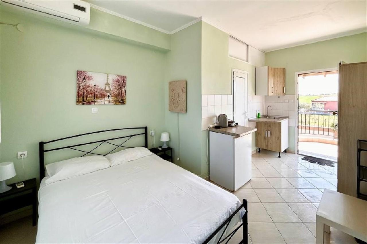 Villa Irina, Nea Potidea Kassandra Beach Экстерьер фото