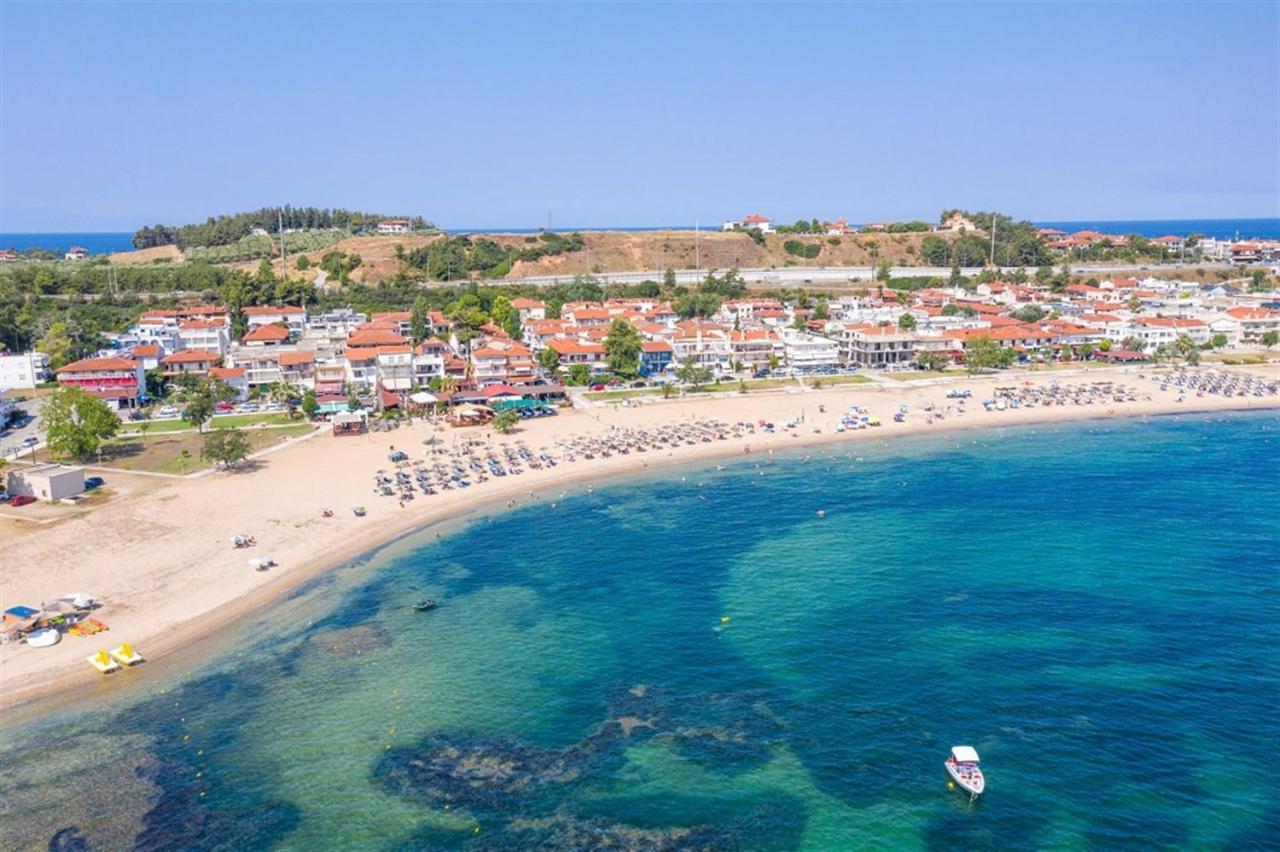 Villa Irina, Nea Potidea Kassandra Beach Экстерьер фото