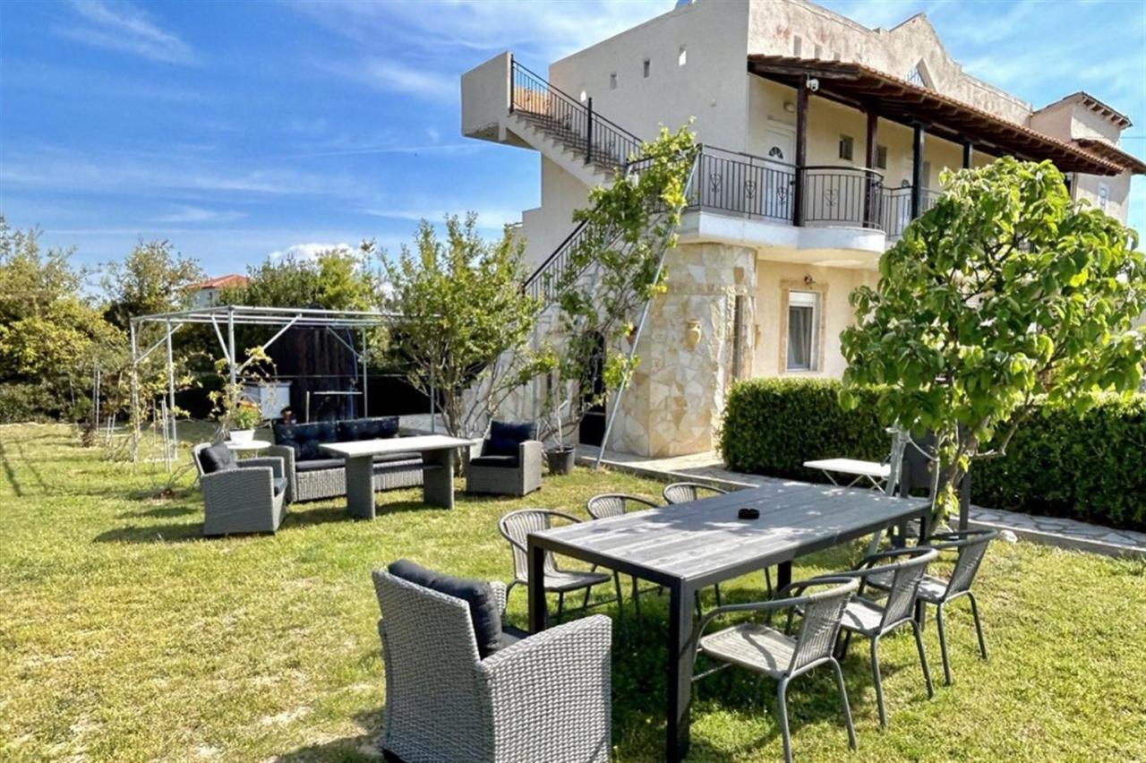 Villa Irina, Nea Potidea Kassandra Beach Экстерьер фото